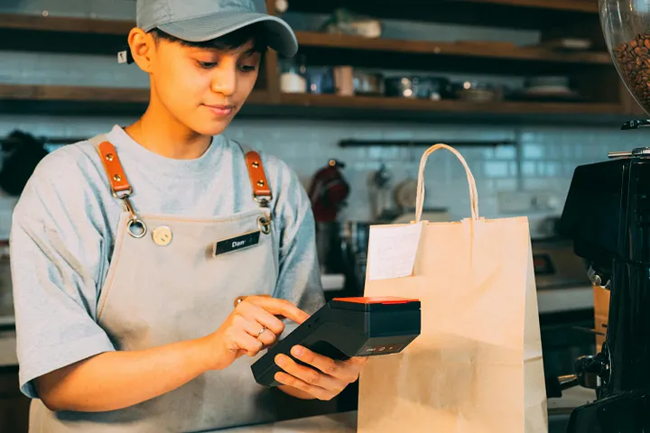 Restaurant operators using a billing program and POS system can easily track orders and payments