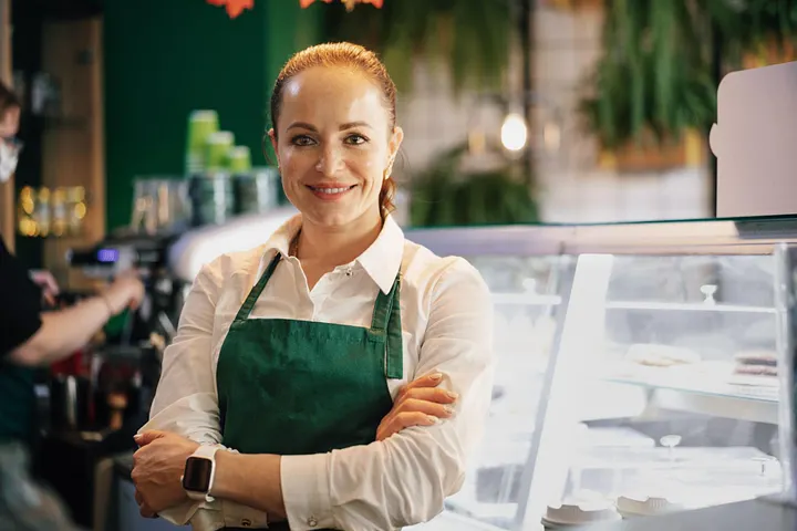 Restoranda dijital stok takibi ve POS ekranı akıllı kasa sistemiyle hızlı ödeme ve stok kontrolü.